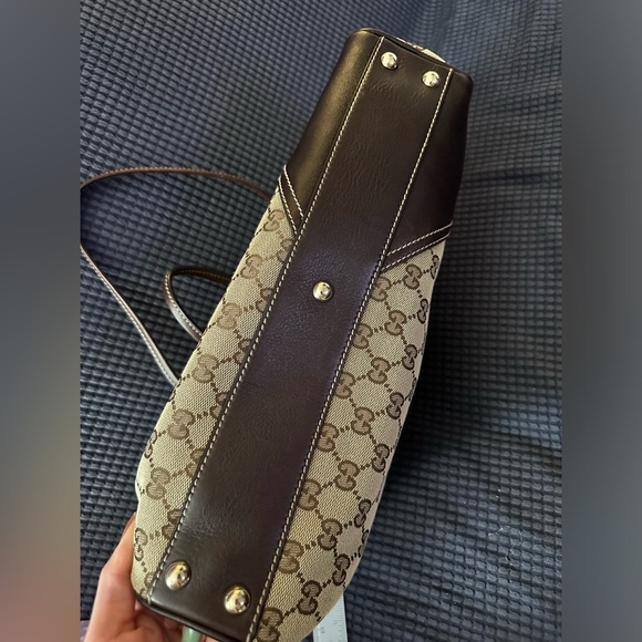 Preloved authentic Gucci tote bag. - Picture 10 of 16